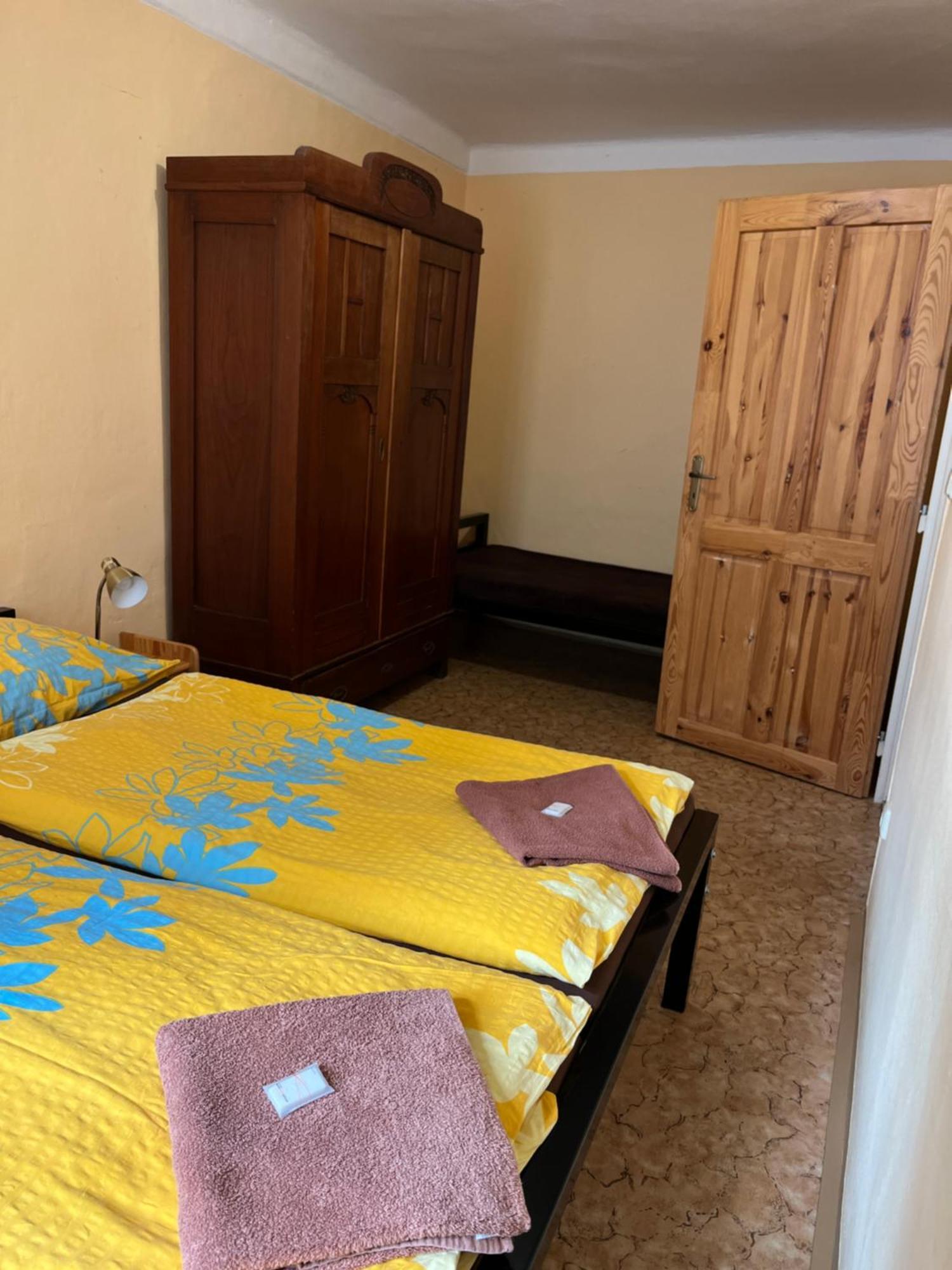 Travel Hostel Český Krumlov Esterno foto
